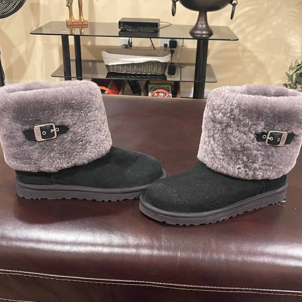 Never worn UGG Boot